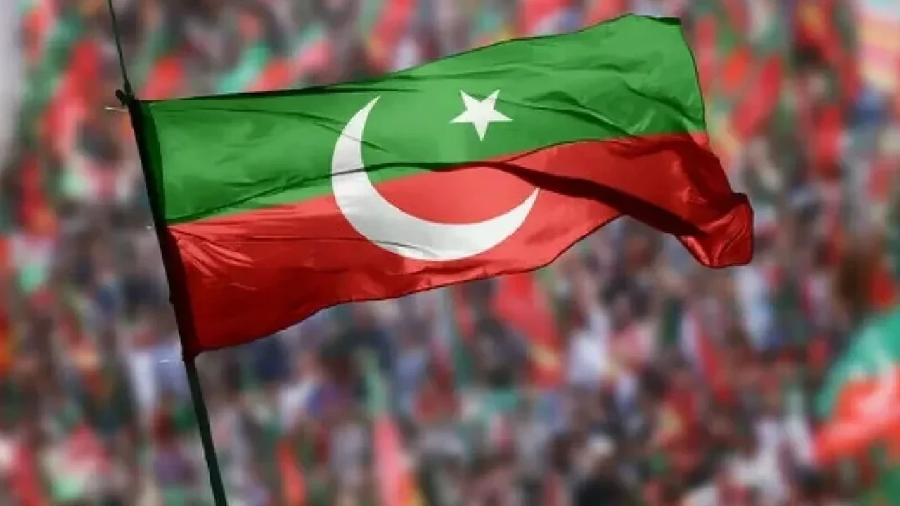 PTI boycotts TV programs of five journalists