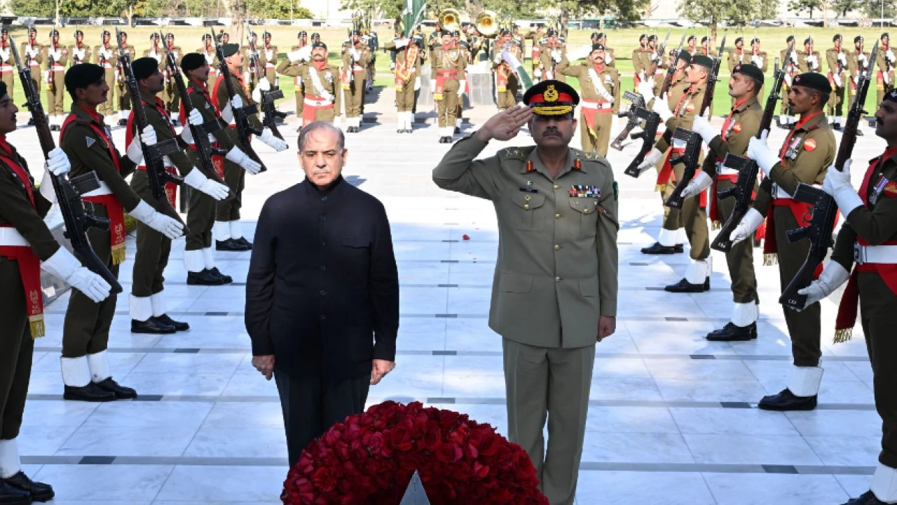Civil, Military leadership reiterate commitment to work together for Pakistan