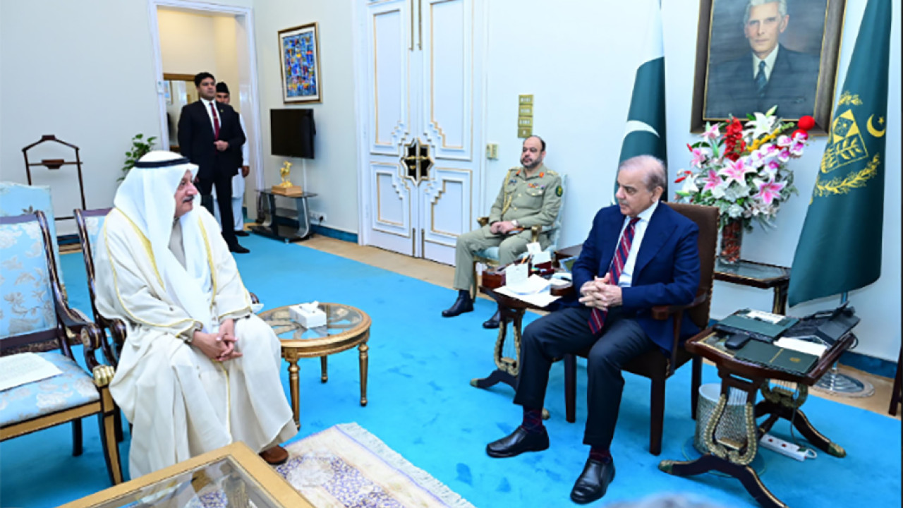 وزیر اعظم محمد شہباز شریف سے پاکستان میں کویت کے سفیر کی ملاقات