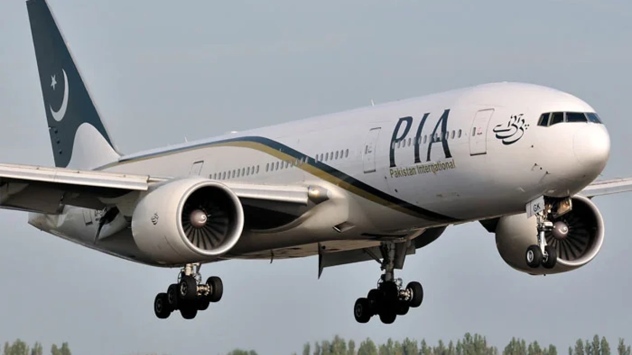 Three PIA flights land at alternate airports 